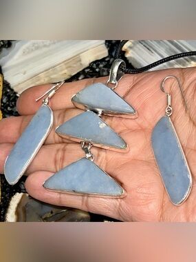 Blue Anhydrite Angelite Pendant & Earrings Set